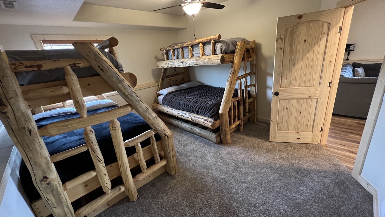 Photo of Bedroom in Indian Mountain