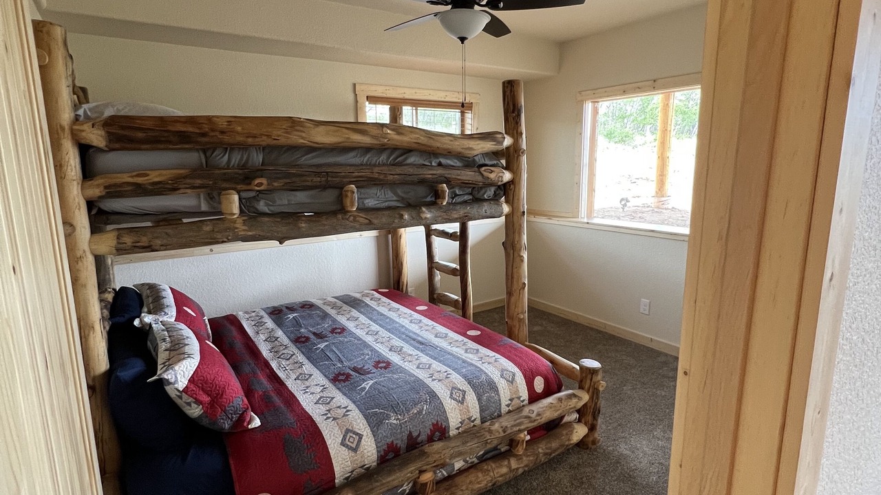 Photo of Bedroom in Indian Mountain