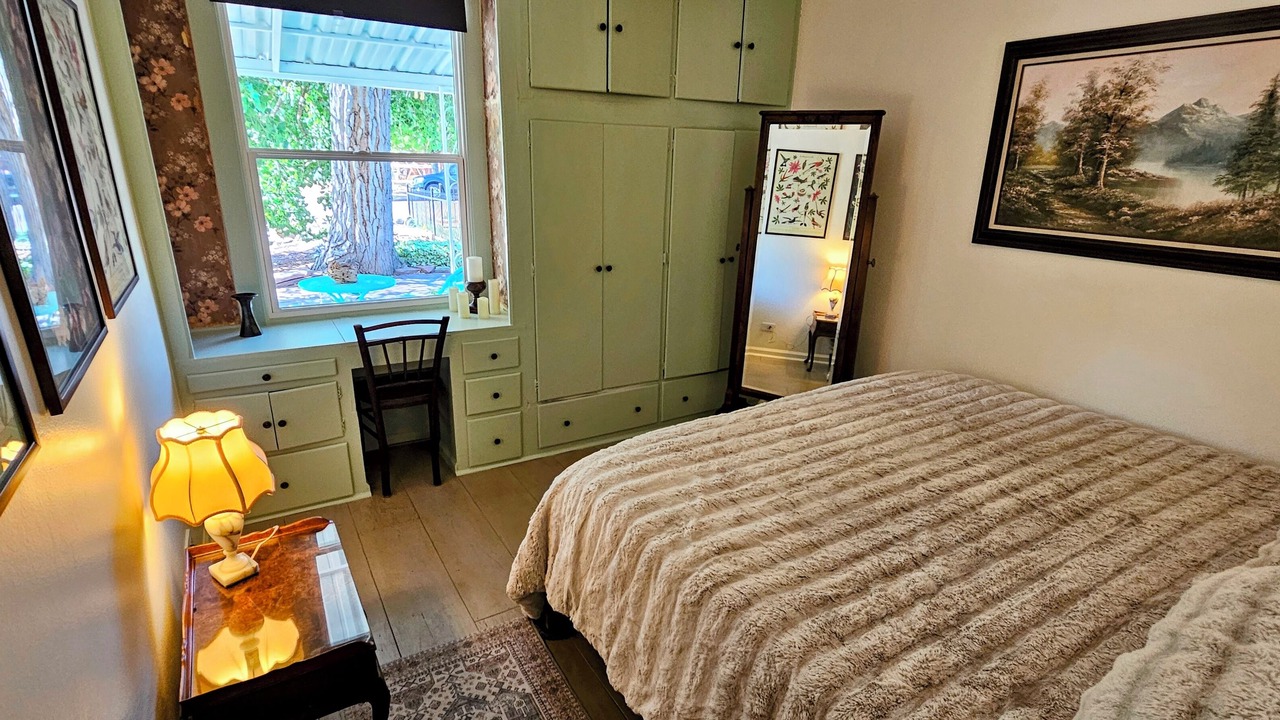 Photo of Bedroom in Sunnyside