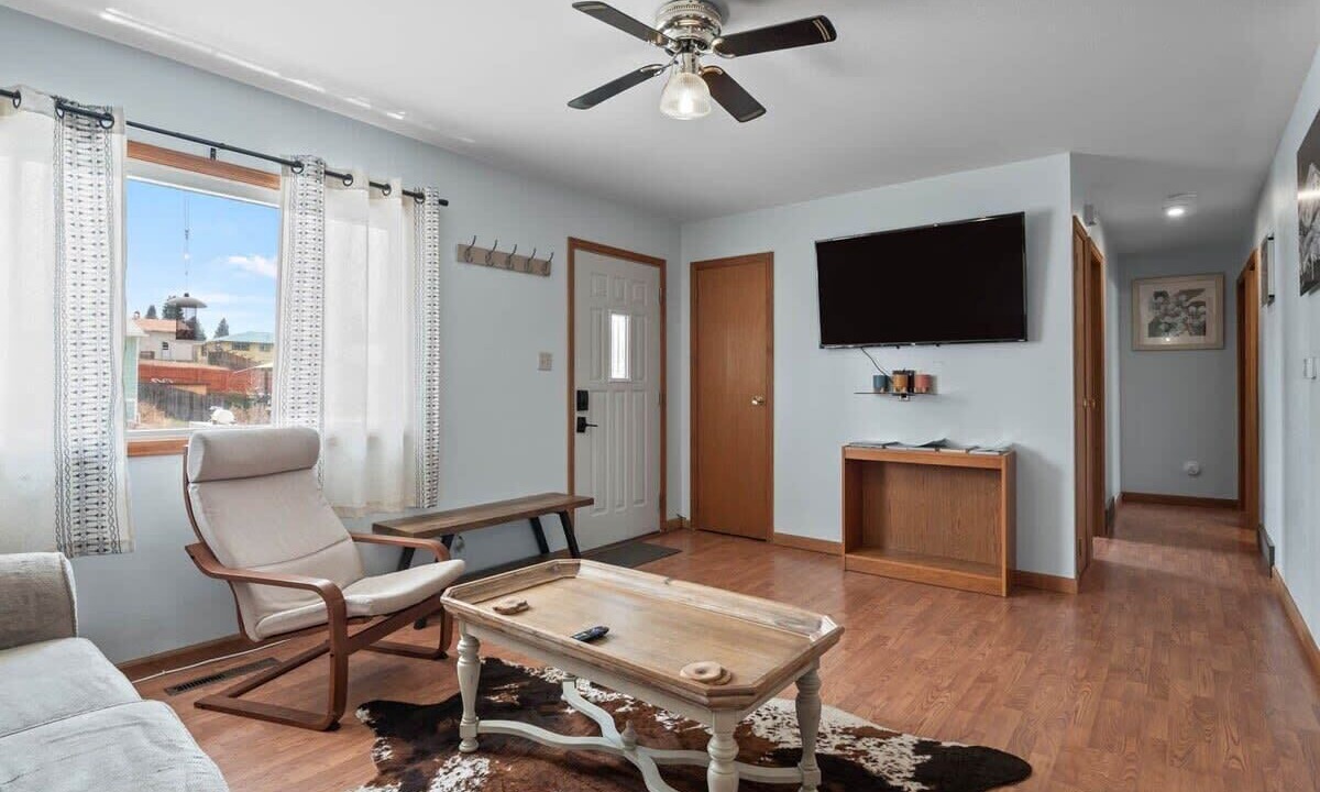Photo of Livingroom in Leadville