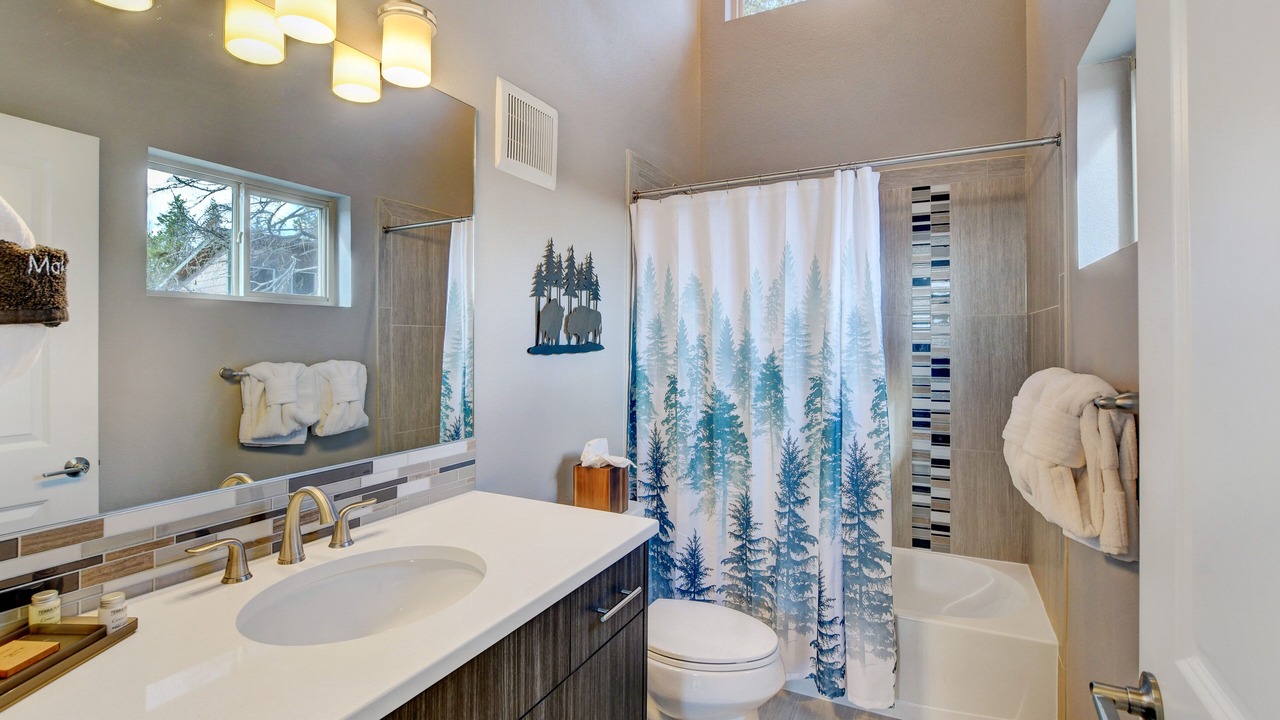 Photo of Bathroom in Rendezvous