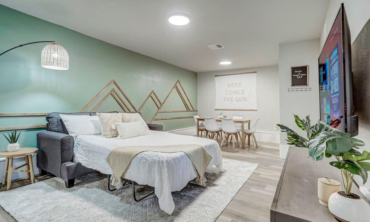 Photo of Bedroom in Central Colorado Springs