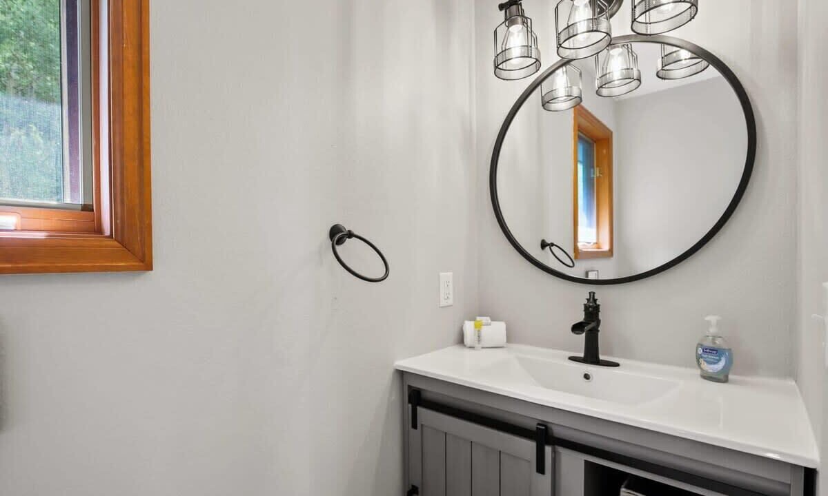 Photo of Bathroom in Alma