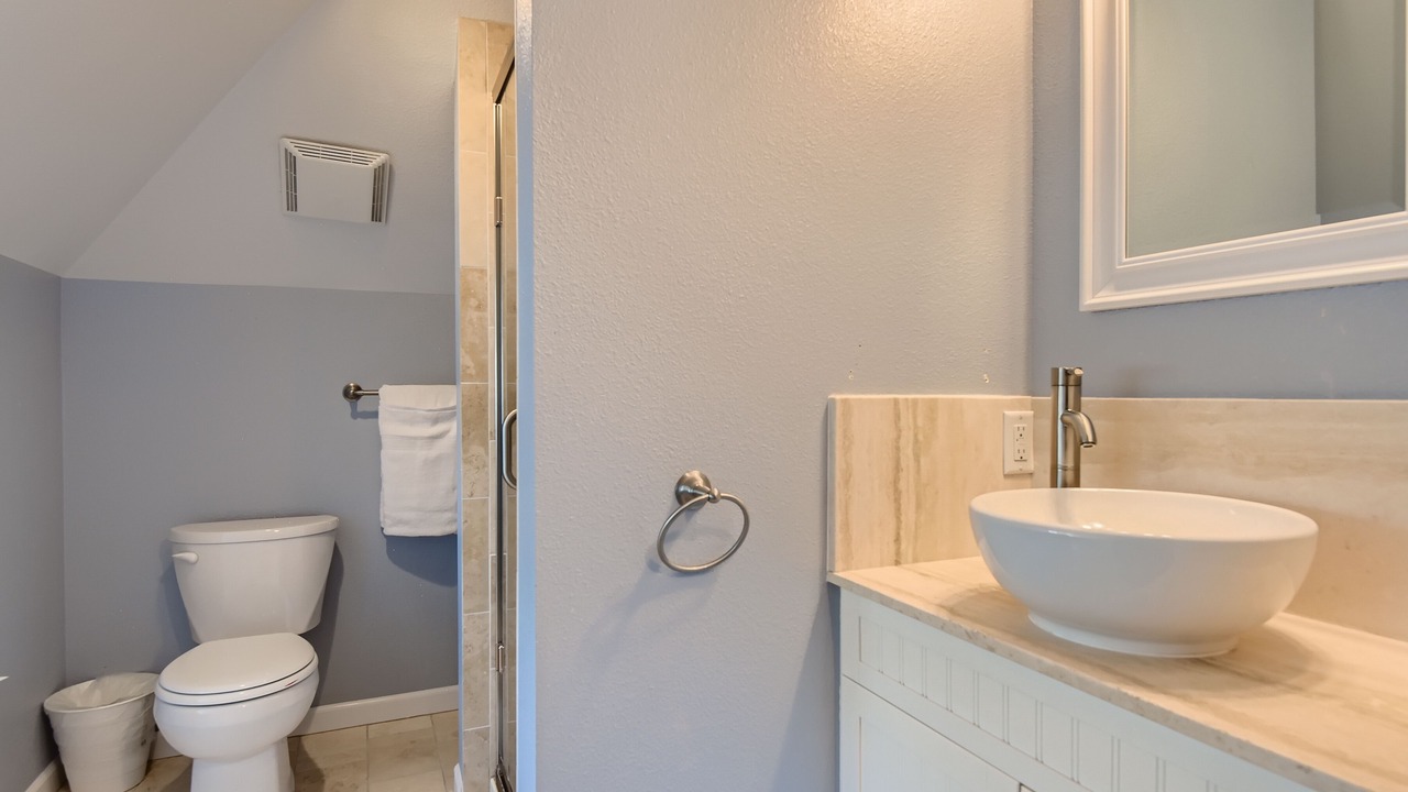 Photo of Bathroom in Highland