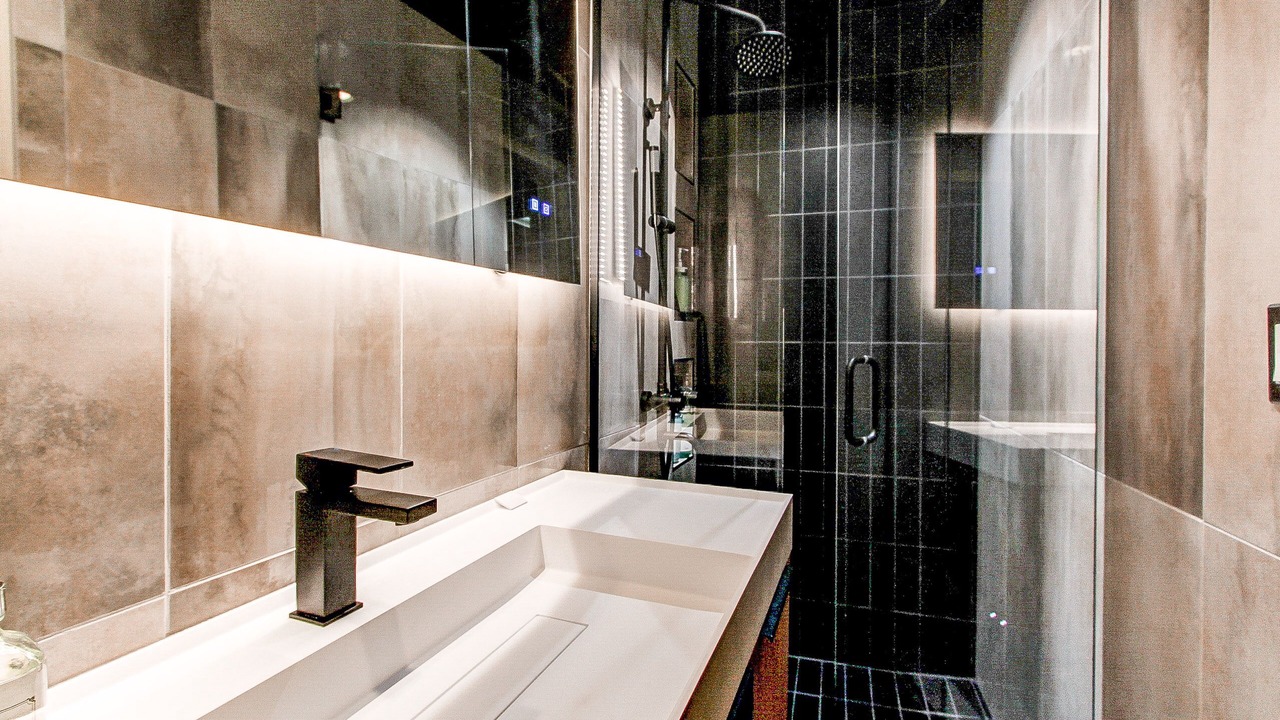 Photo of Bathroom in Curtis Park