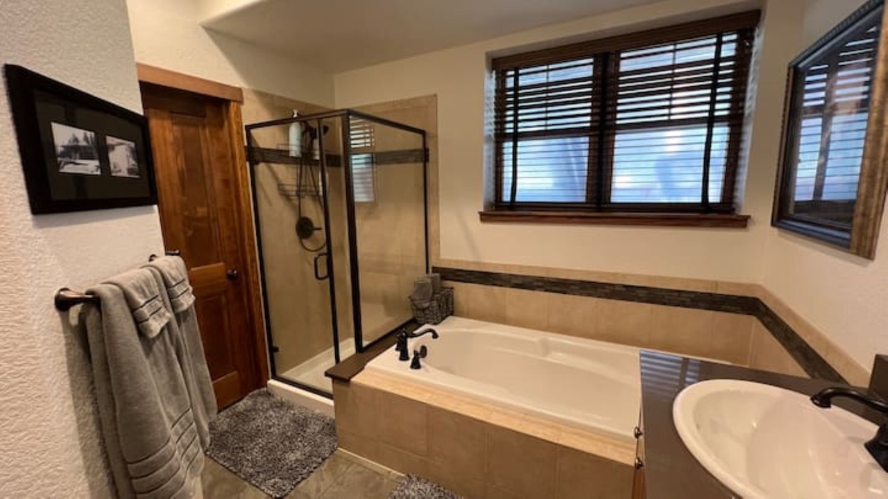 Photo of Bathroom in Rendezvous