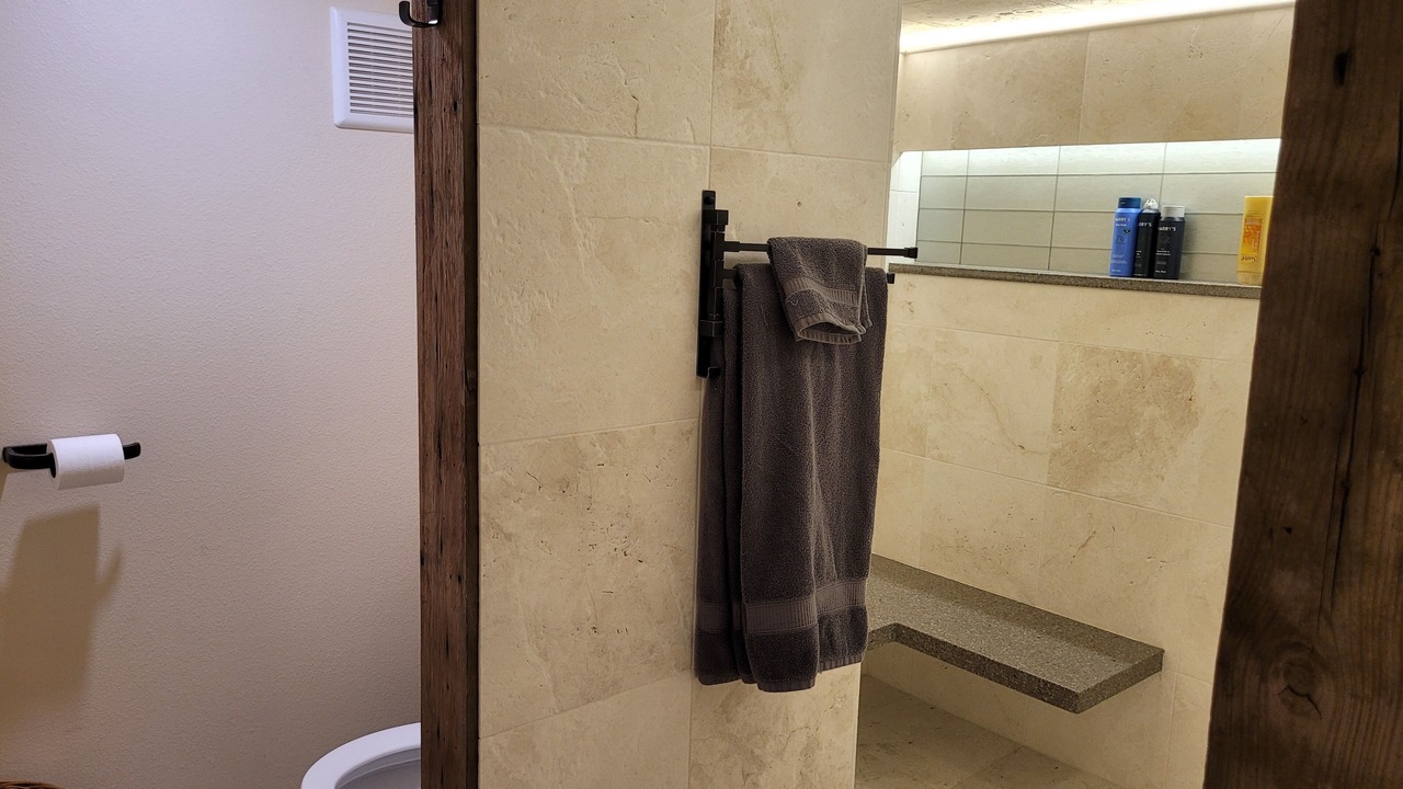 Photo of Bathroom in Black Hawk