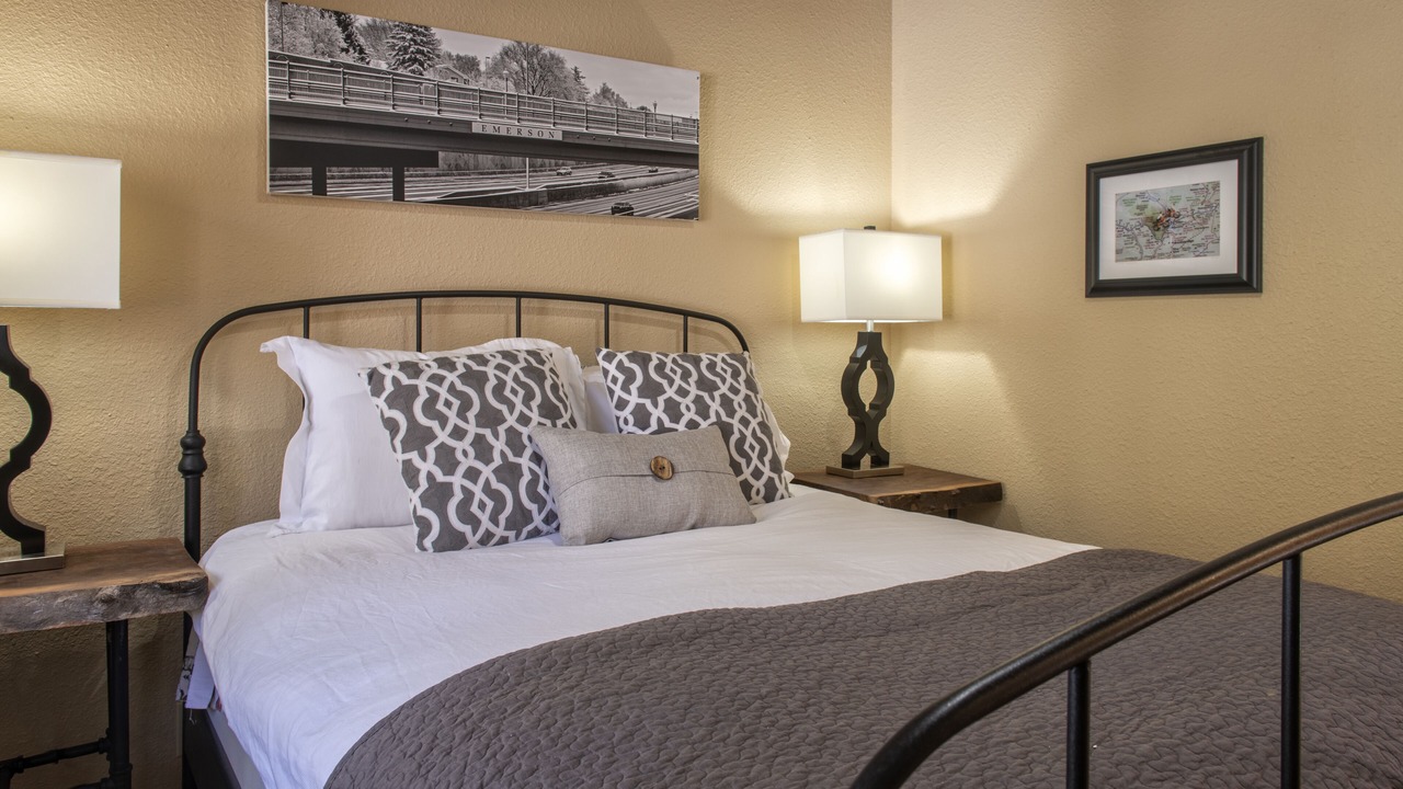 Photo of Bedroom in Woodmoor