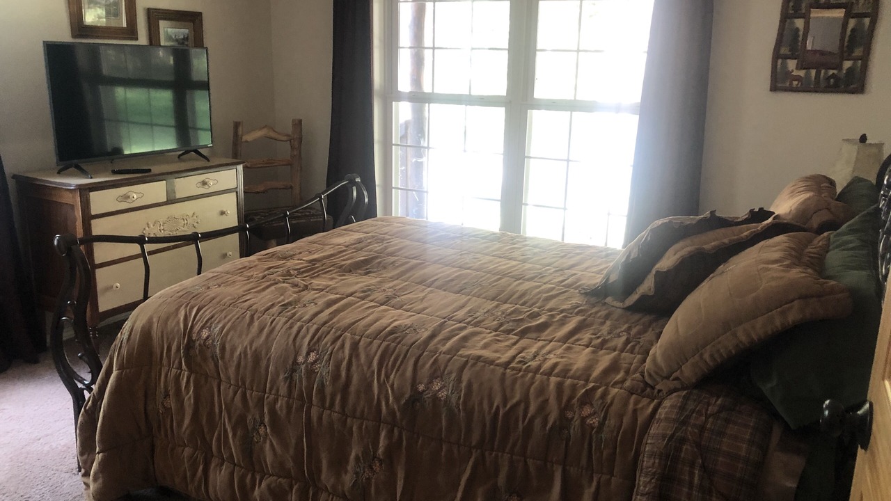 Photo of Bedroom in Cimarron