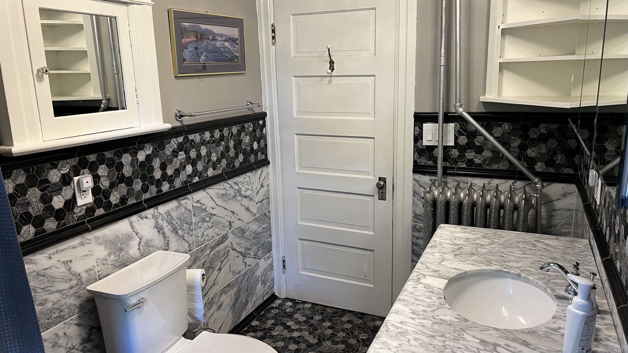 Photo of Bathroom in Cheesman Park