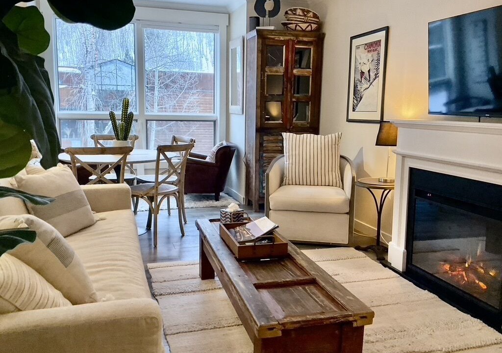 Photo of Livingroom in Telluride