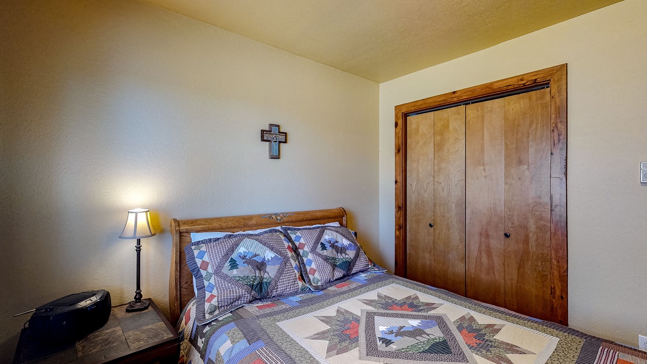 Photo of Bedroom in Cripple Creek