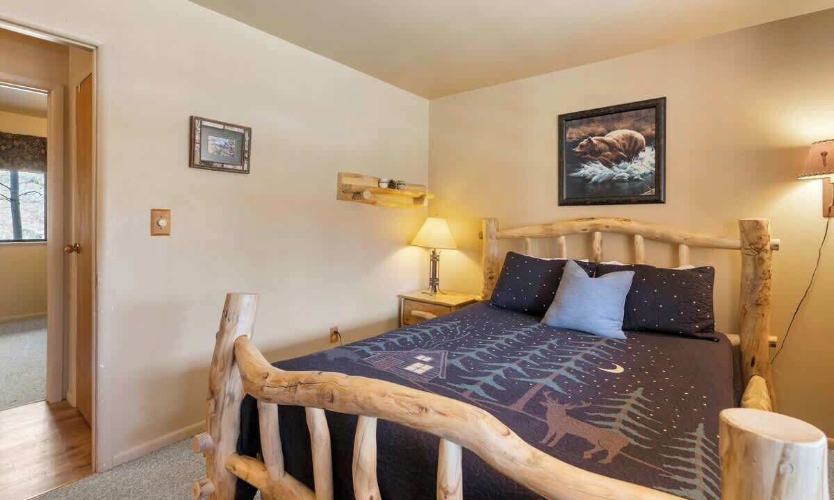 Photo of Bedroom in Cripple Creek