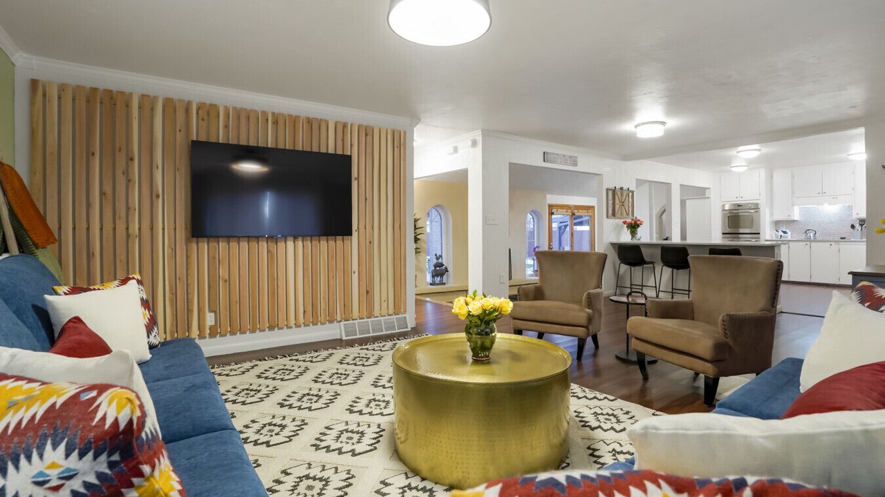 Photo of Livingroom in Berkley
