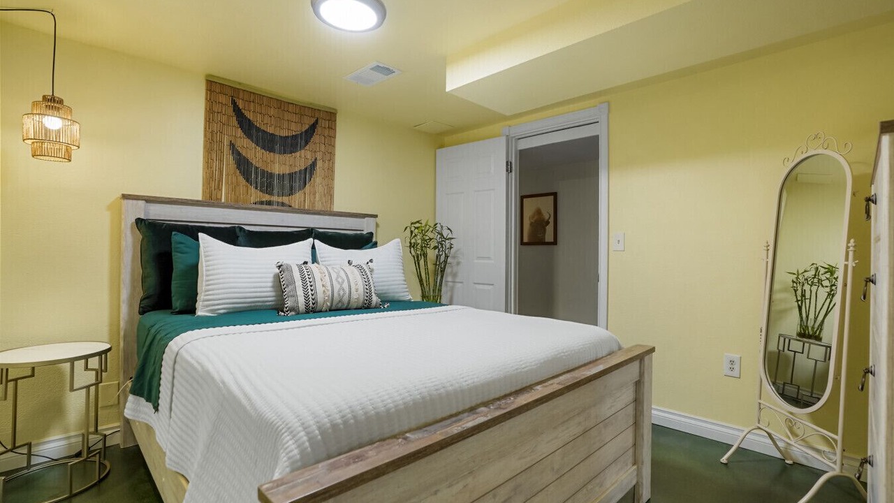 Photo of Bedroom in Berkley