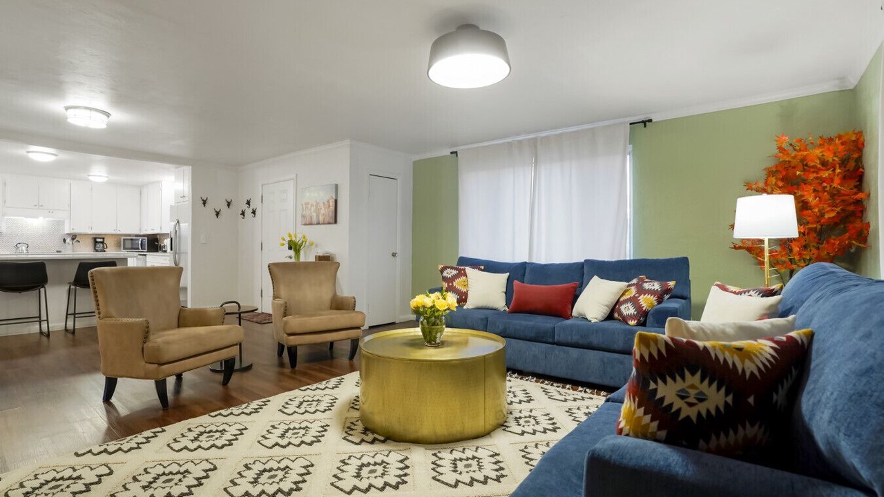 Photo of Livingroom in Berkley