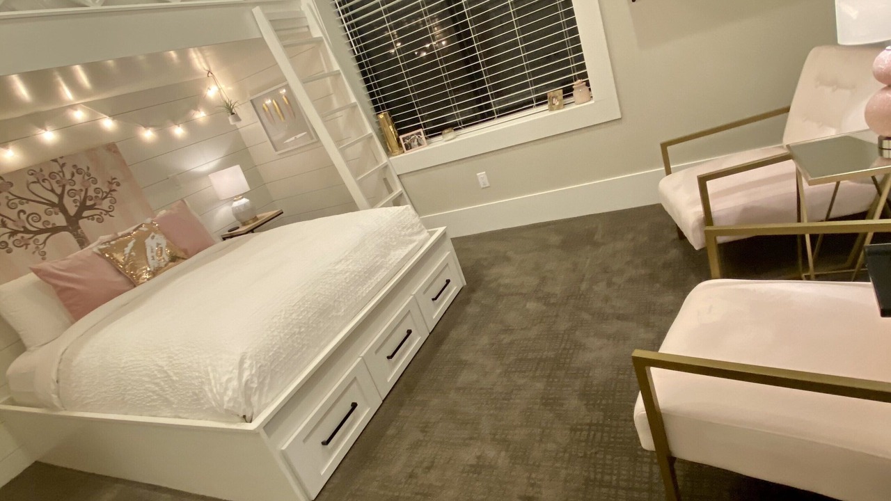 Photo of Bedroom in Larkspur