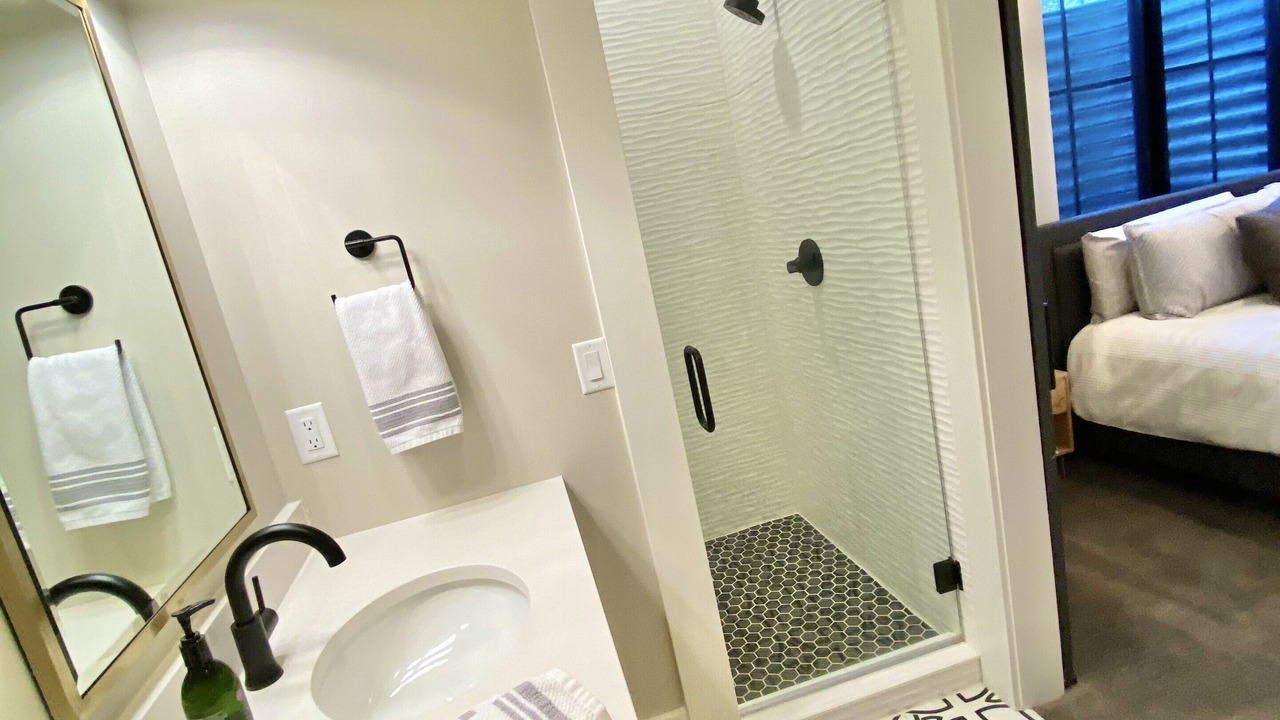Photo of Bathroom in Larkspur