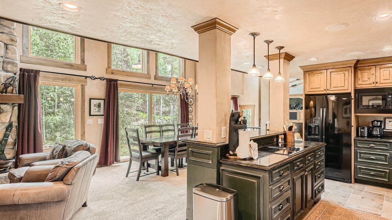 Photo of Livingroom in Keystone