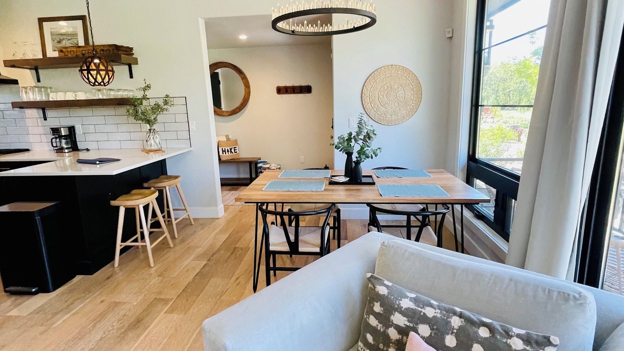 Photo of Livingroom in Central Colorado Springs
