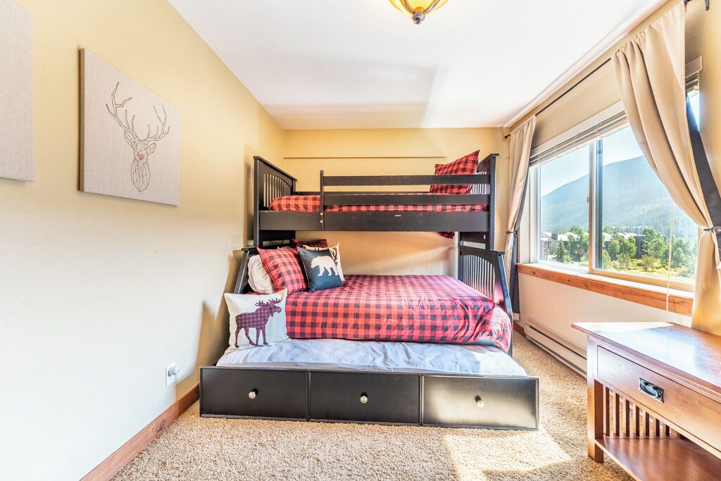 Photo of Bedroom in Mountain House