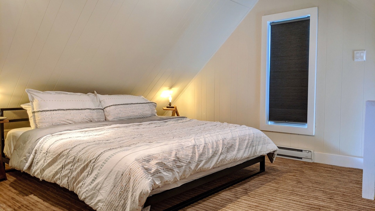 Photo of Bedroom in Idaho Springs
