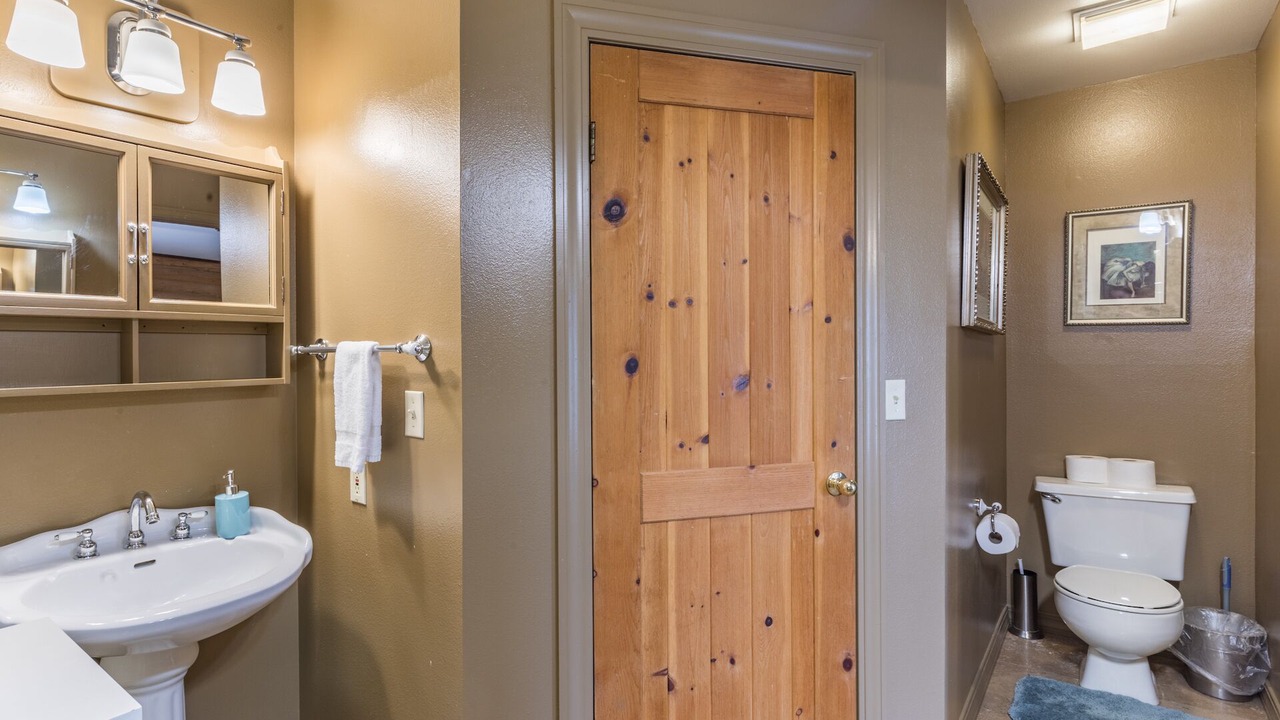Photo of Bathroom in Pleasant Valley