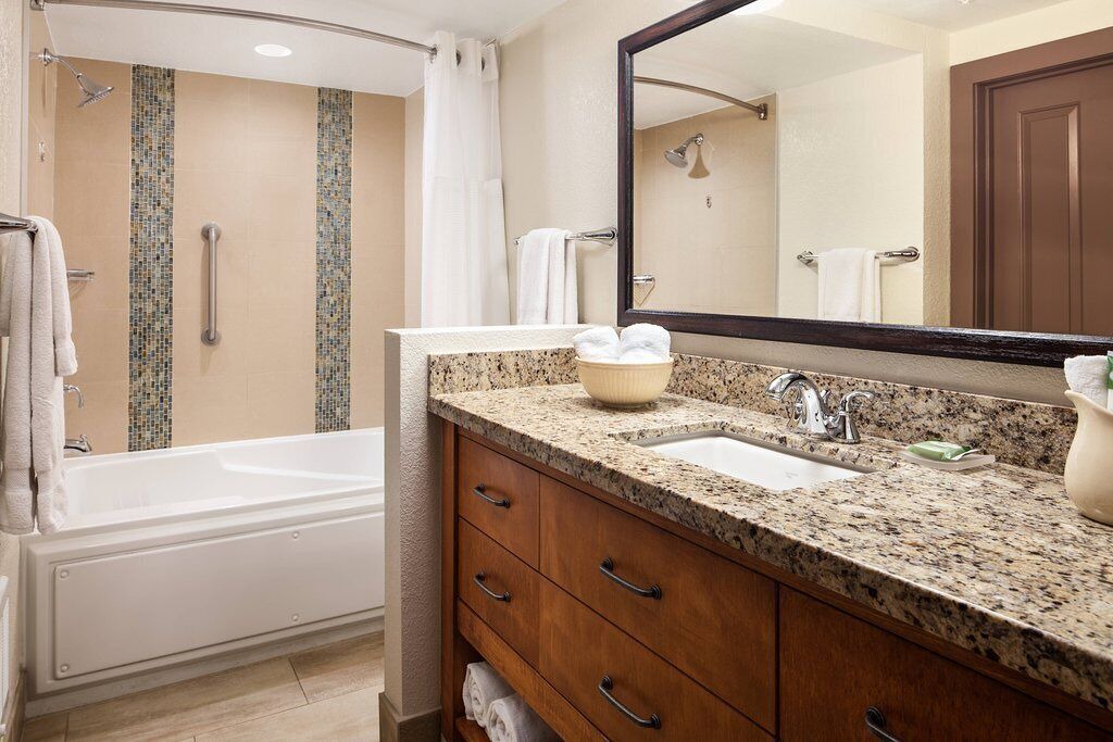 Photo of Bedroom in Peak 9