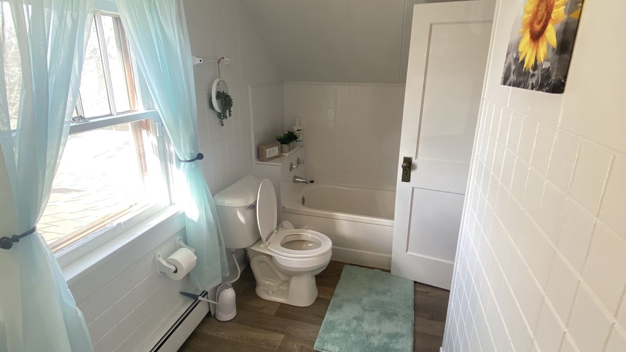 Photo of Bathroom in Alamosa