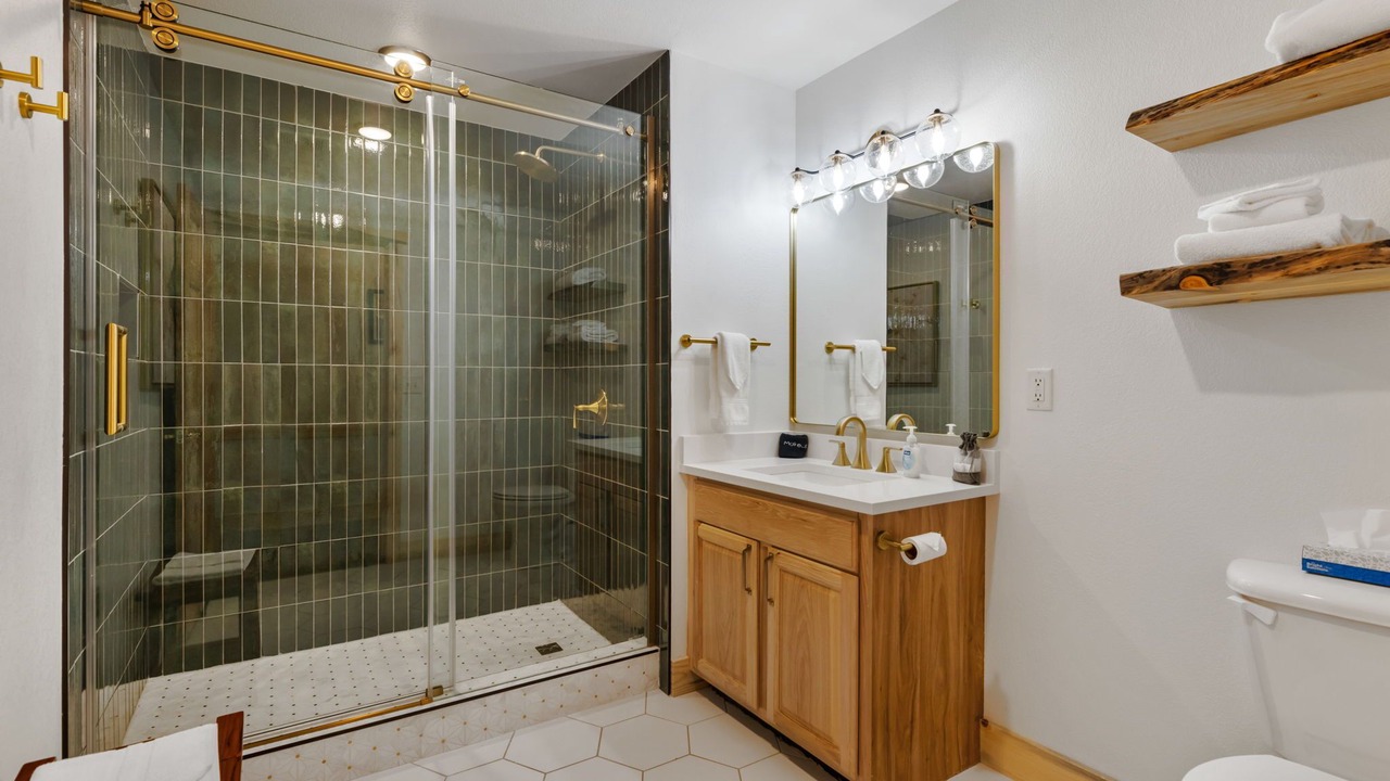 Photo of Bathroom in Fall River Estates