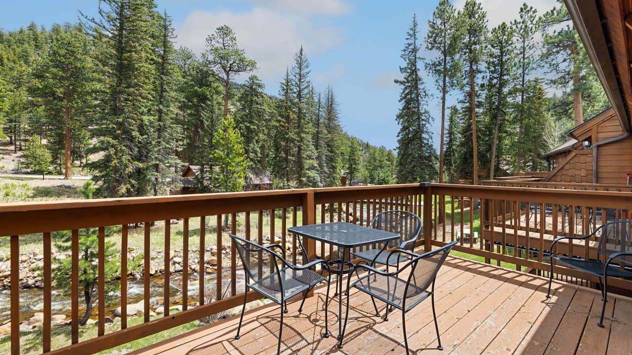 Photo of Patio Balcony in Fall River Estates