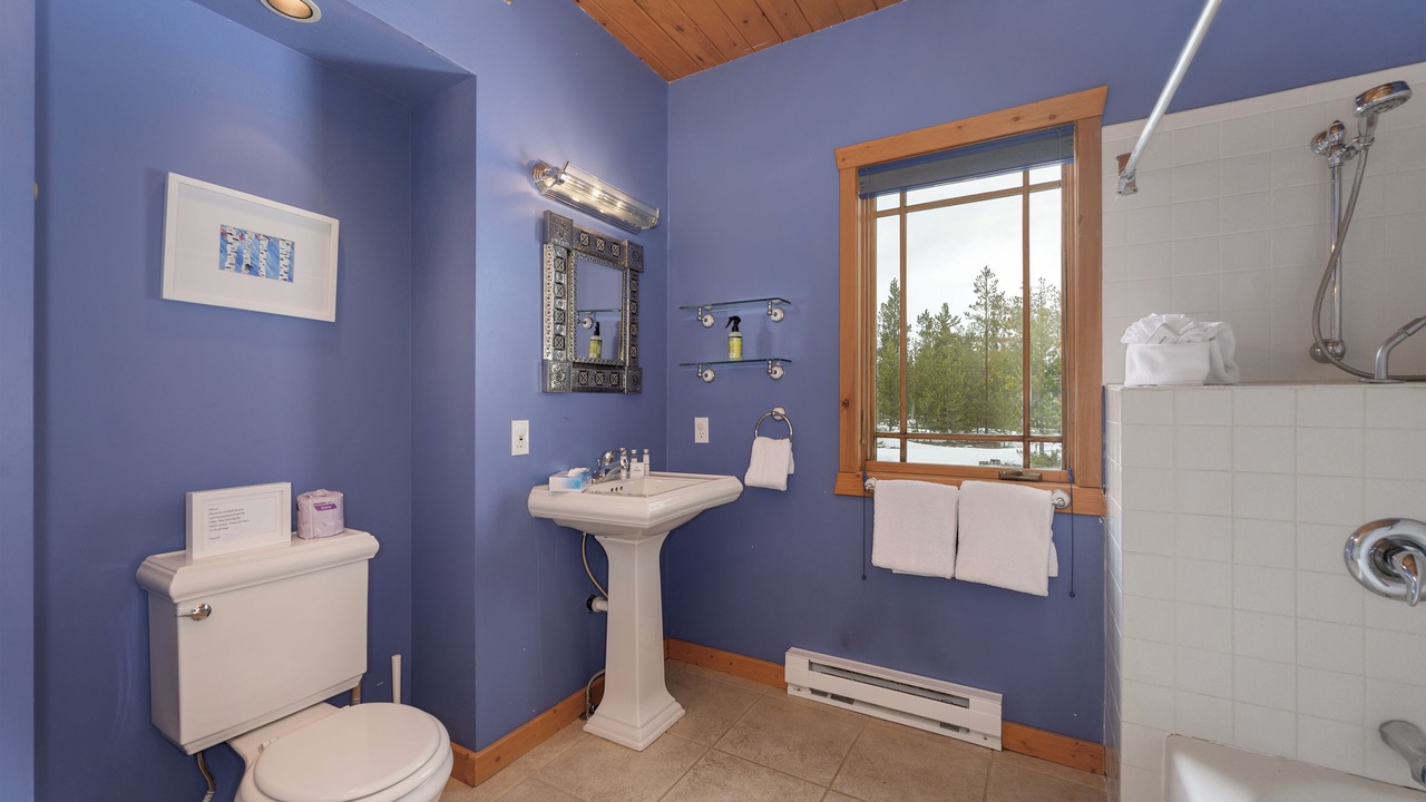 Photo of Bathroom in Fraser