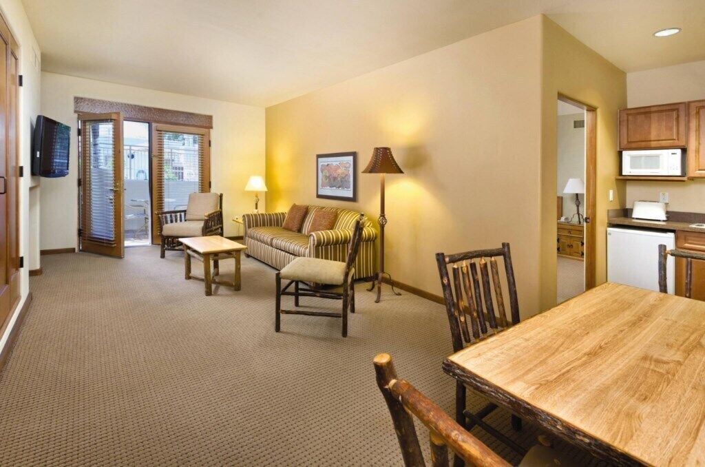 Photo of Livingroom in Taos