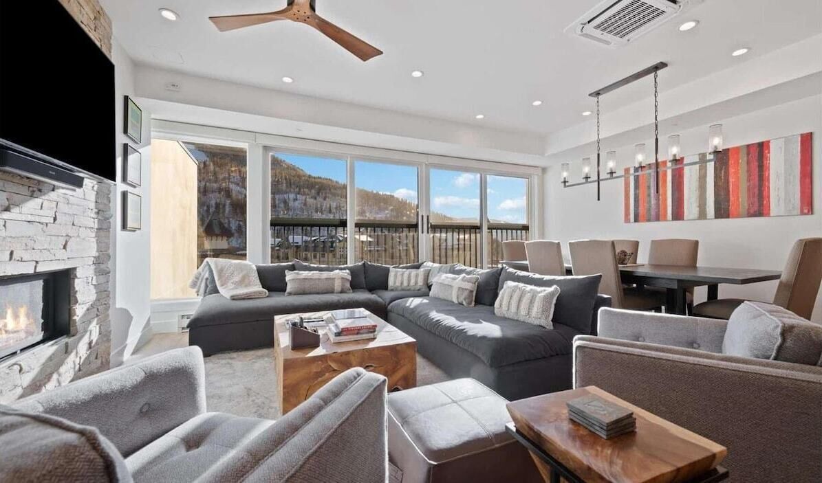 Photo of Livingroom in Vail