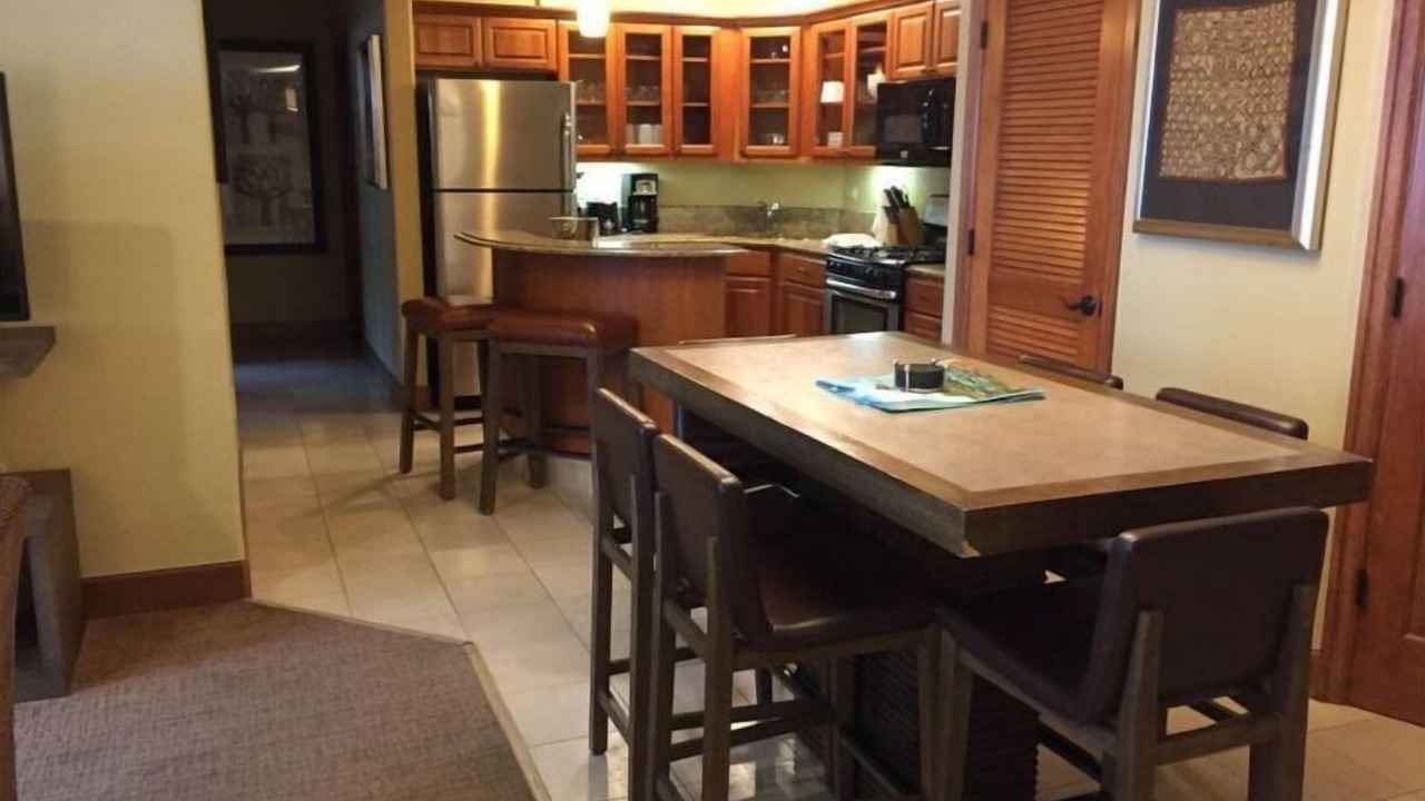 Photo of Kitchen in Peak 9