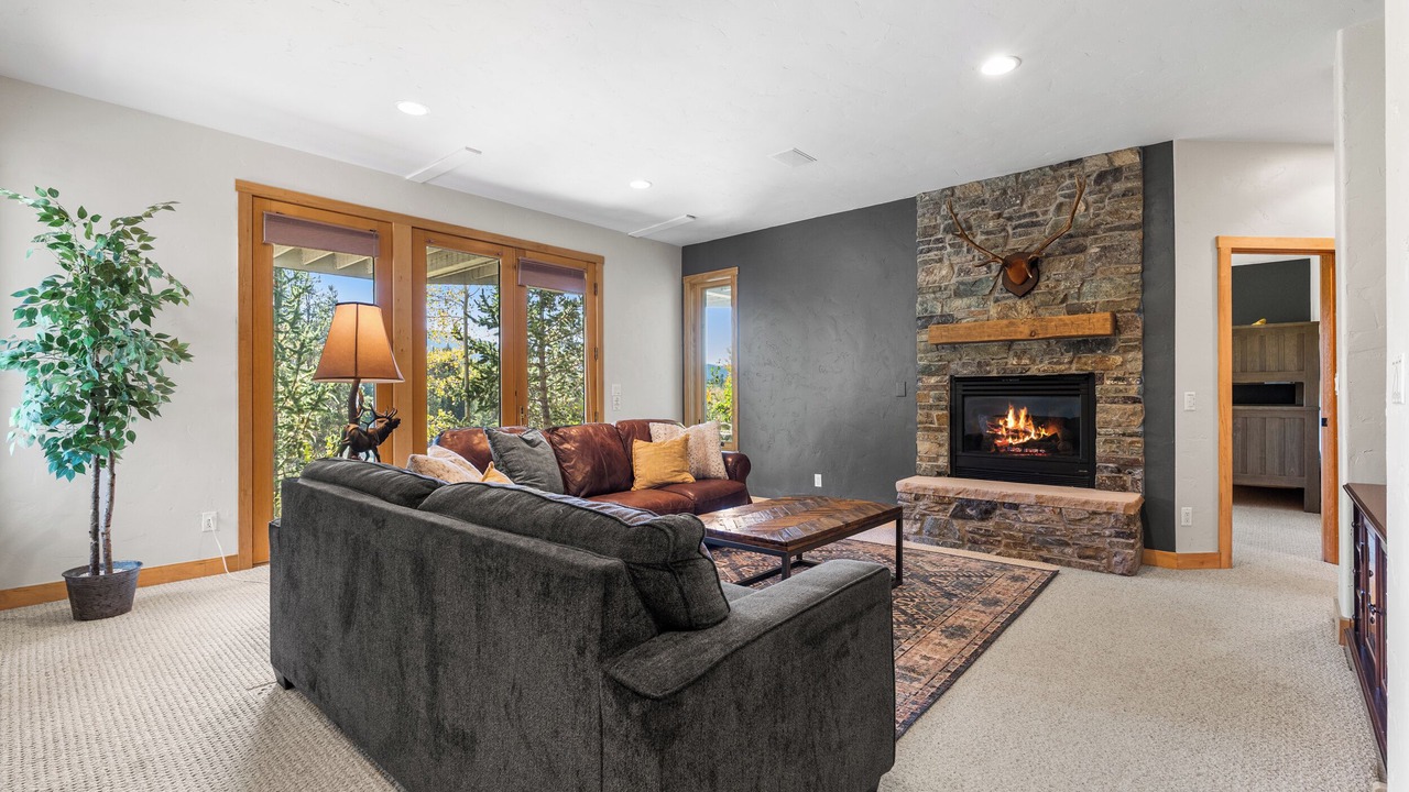 Photo of Livingroom in Elk Crossing