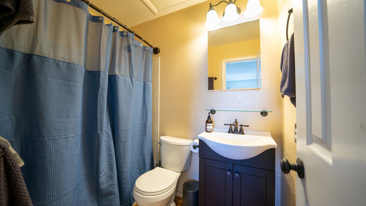 Photo of Bathroom in Fraser