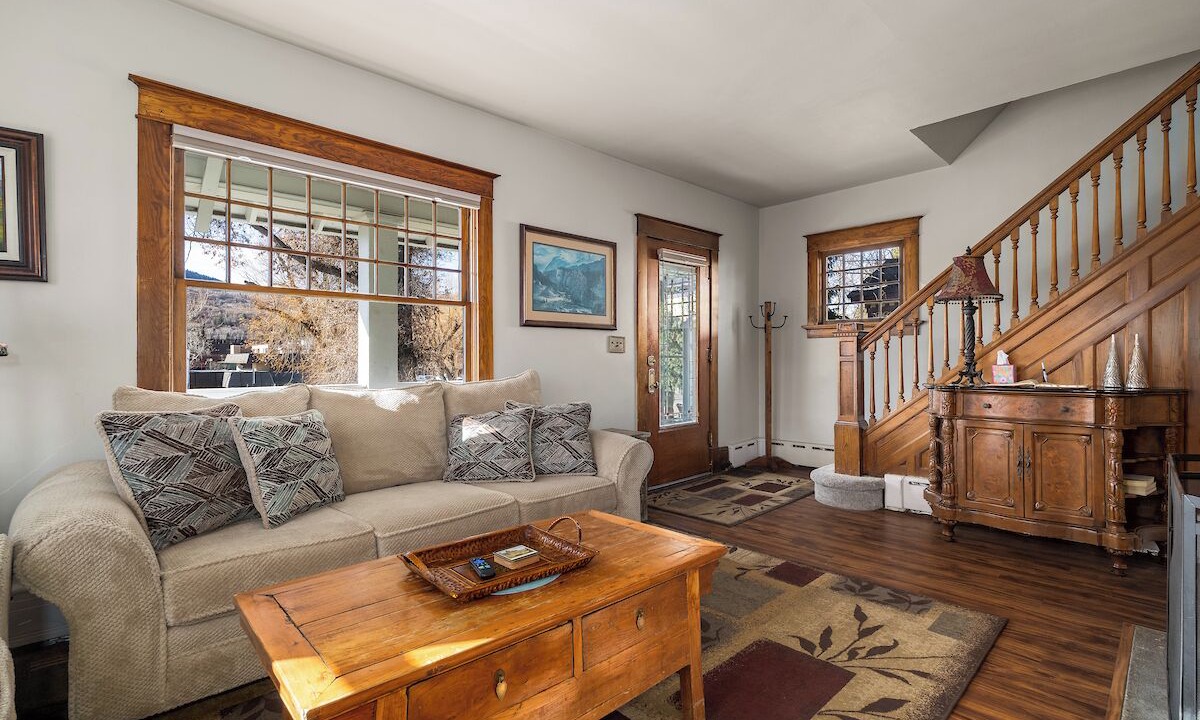Photo of Livingroom in Old Town