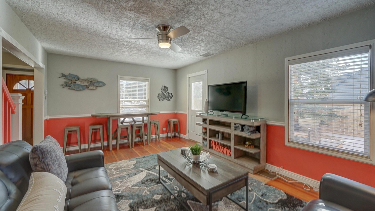 Photo of Livingroom in Leadville North