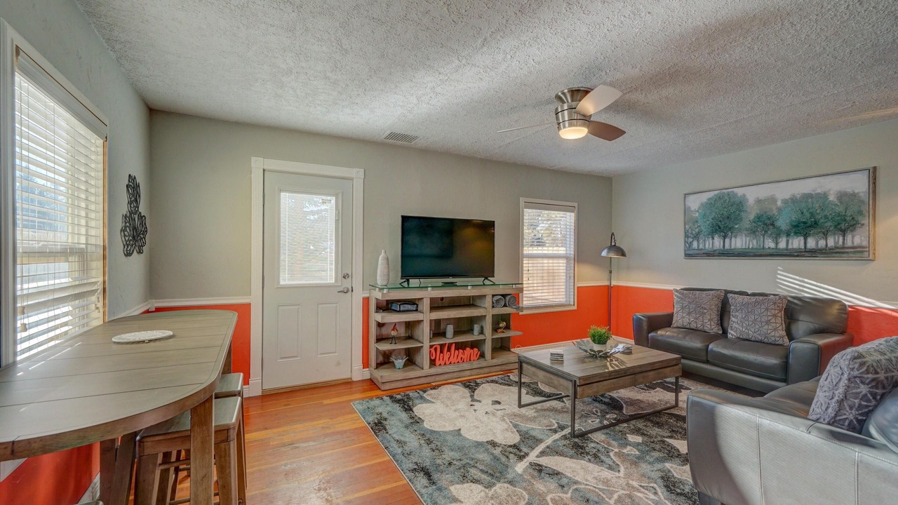 Photo of Livingroom in Leadville North