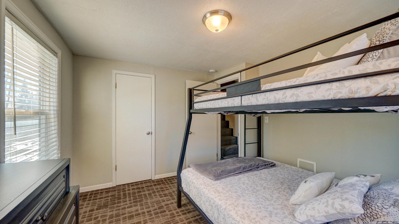 Photo of Bedroom in Leadville North
