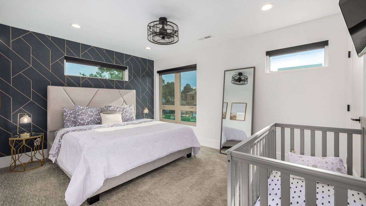 Photo of Bedroom in Overland
