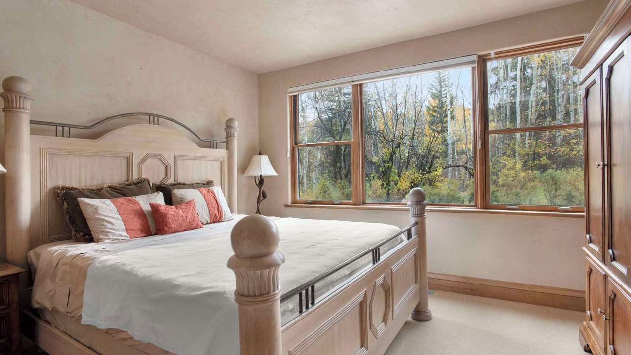 Photo of Bedroom in Snowmass Village