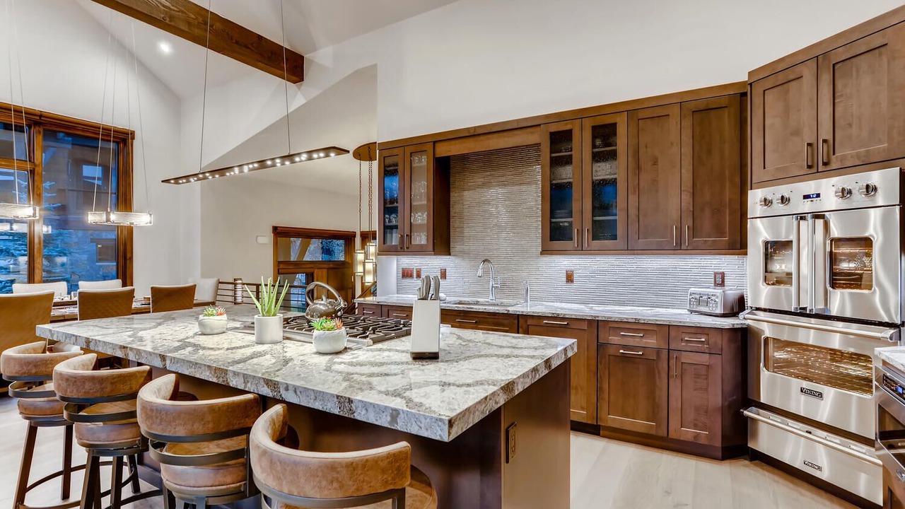 Photo of Kitchen in Peak 8