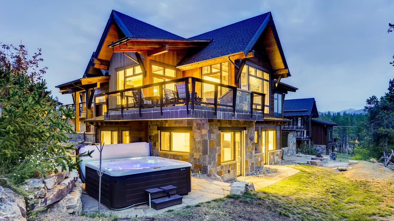 Photo of Patio Balcony in Peak 8