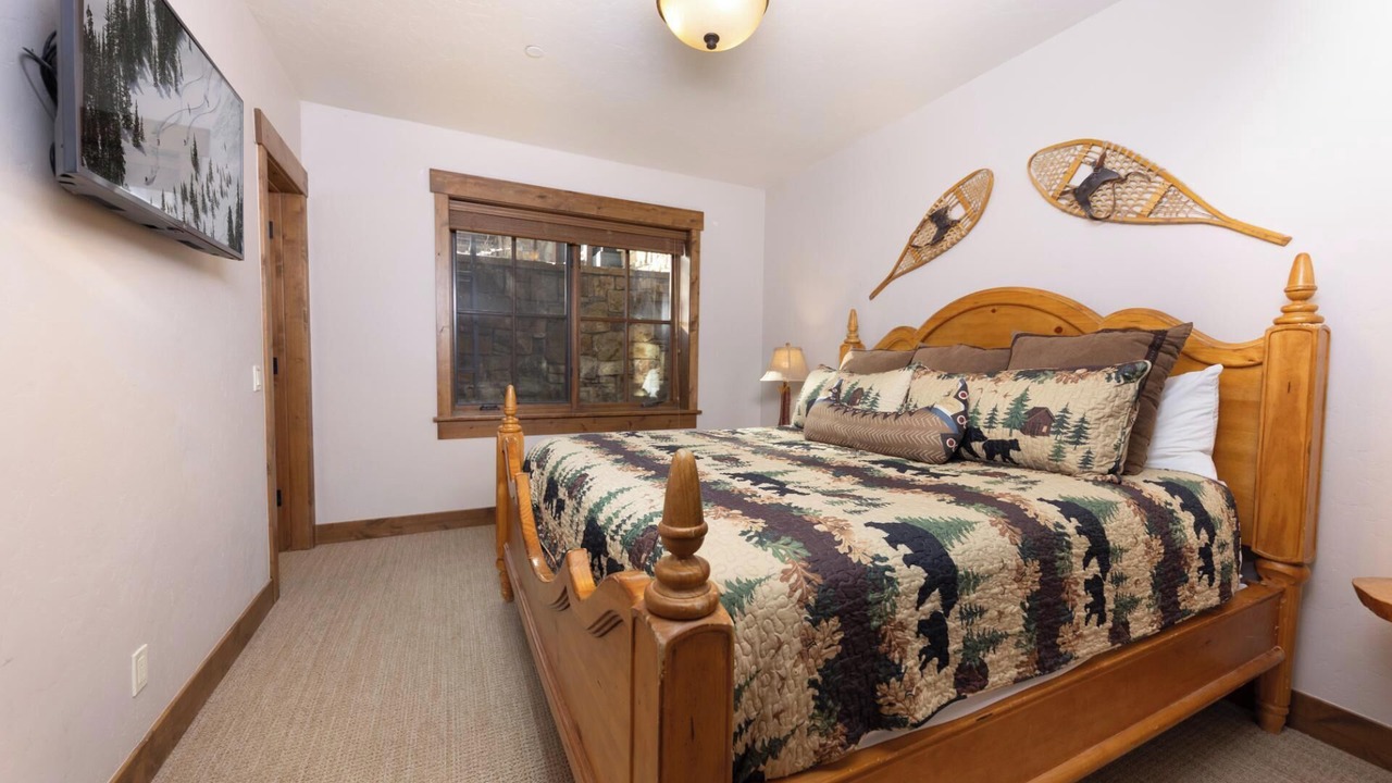 Photo of Bedroom in Copper Mountain