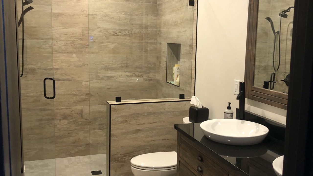 Photo of Bathroom in Burns