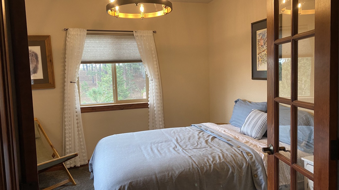 Photo of Bedroom in Colorado Springs