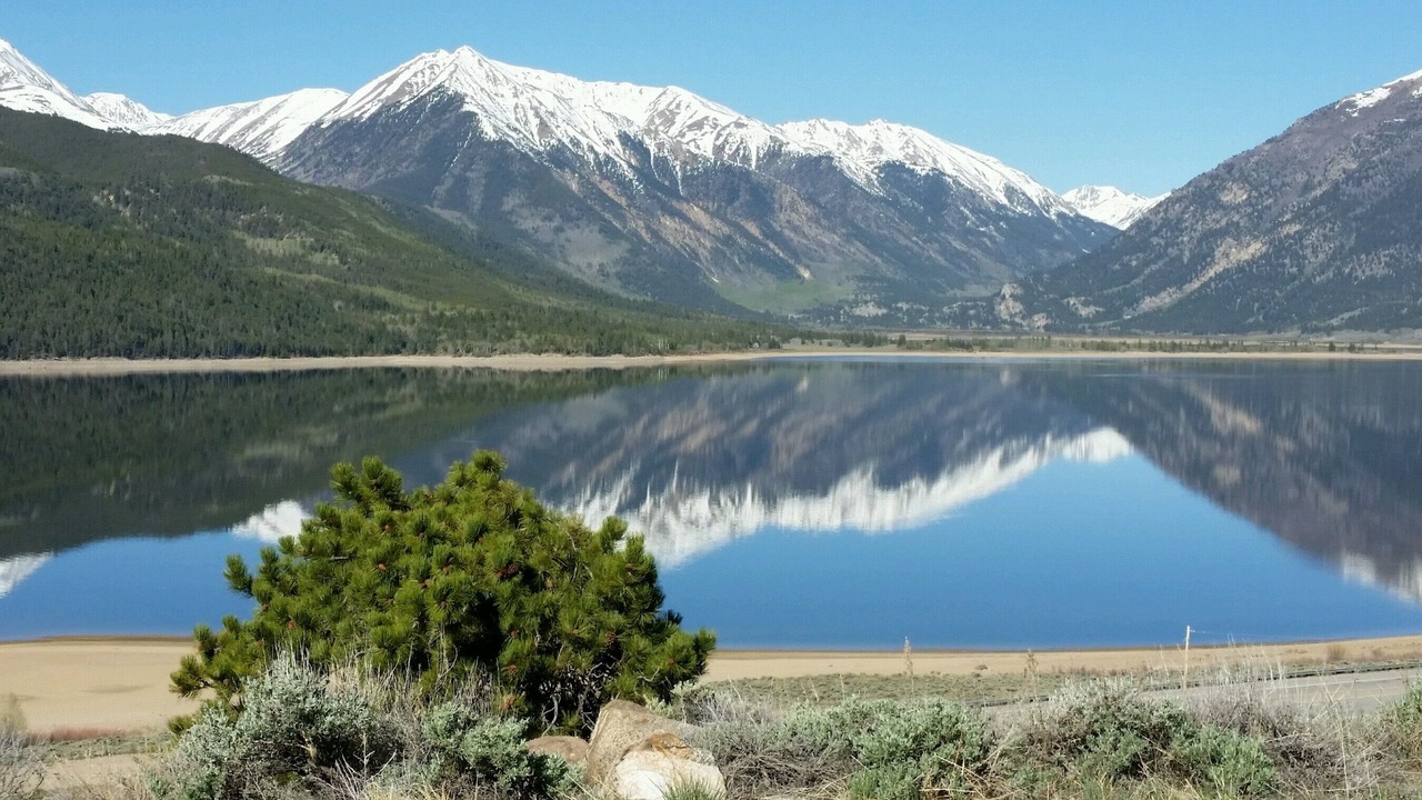 Photo of Others in Twin Lakes
