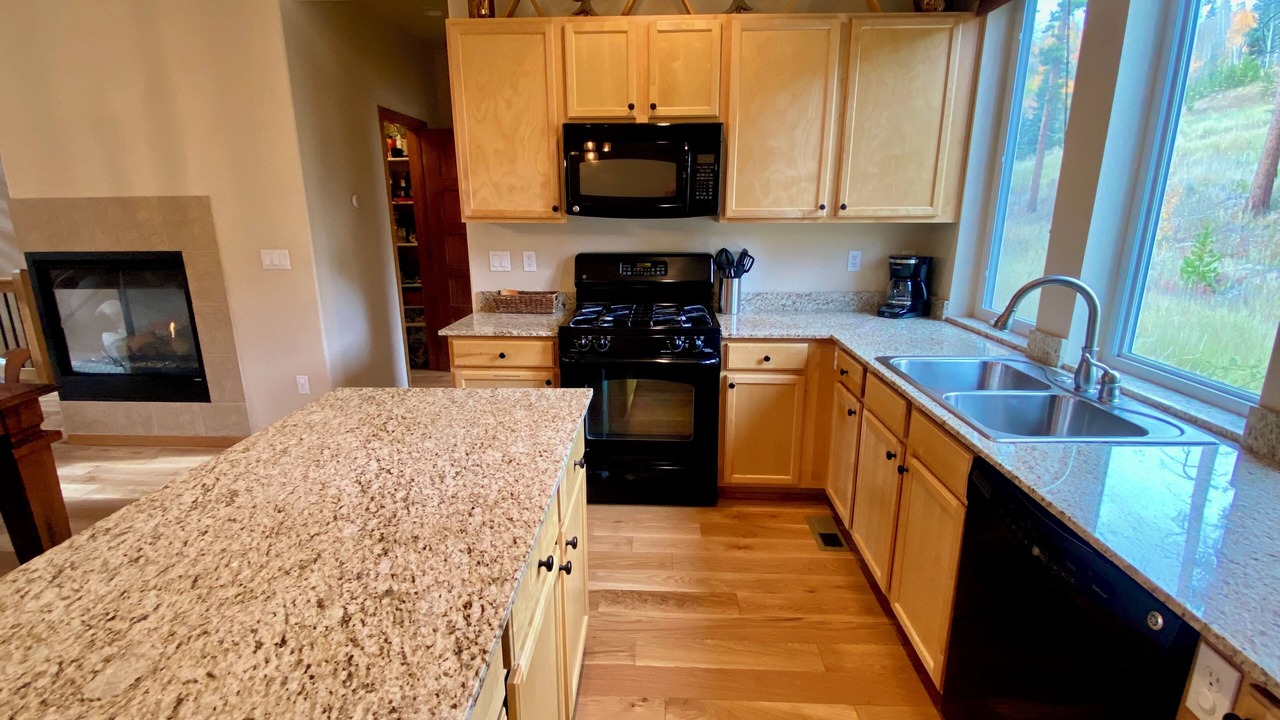 Photo of Kitchen in Rendezvous